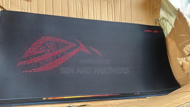 ASUS Rog Table Mat Mouse Pad · Photo 4