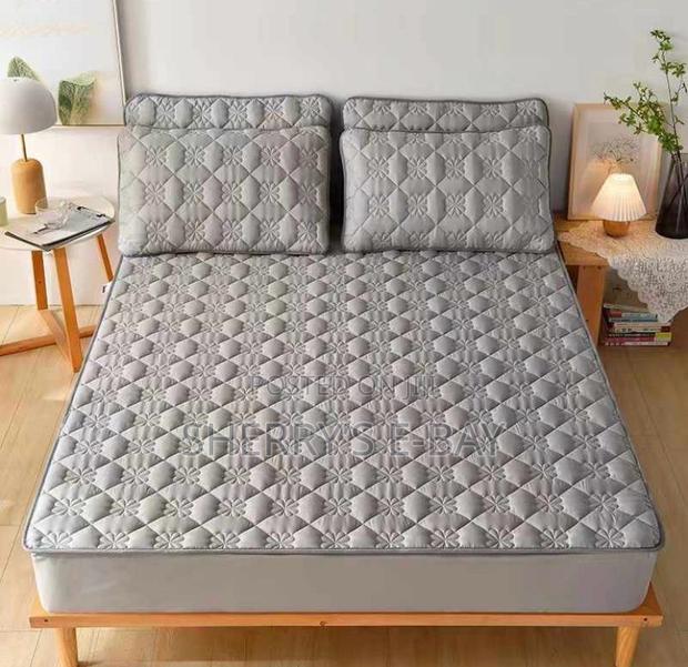 Waterproof Mattress Covers photo 5