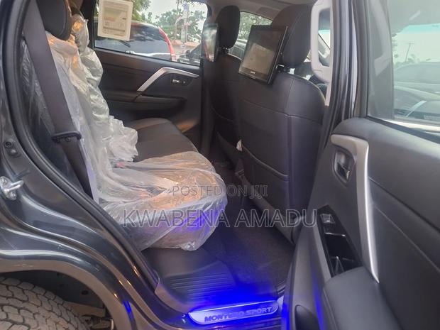 New Mitsubishi Montero 2023 Gray