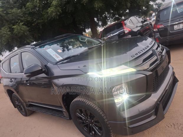 New Mitsubishi Montero 2023 Gray