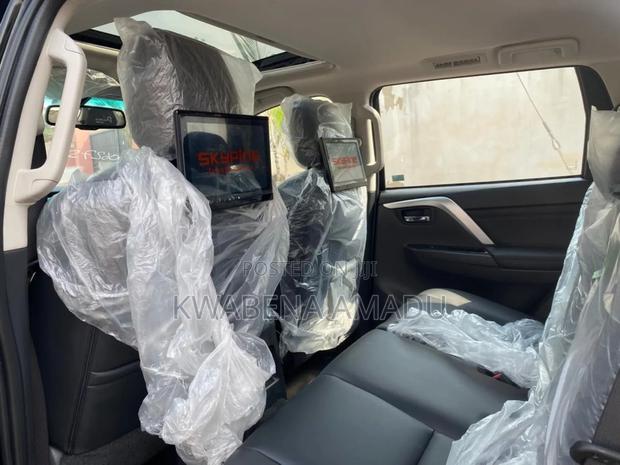 New Mitsubishi Montero Sport 2023 Black