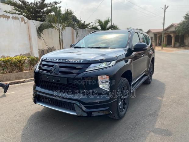 New Mitsubishi Montero Sport 2023 Black