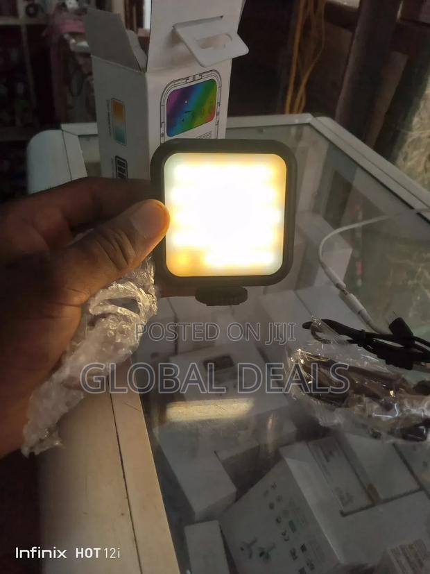 Mobile Video and Selfie Light photo 3
