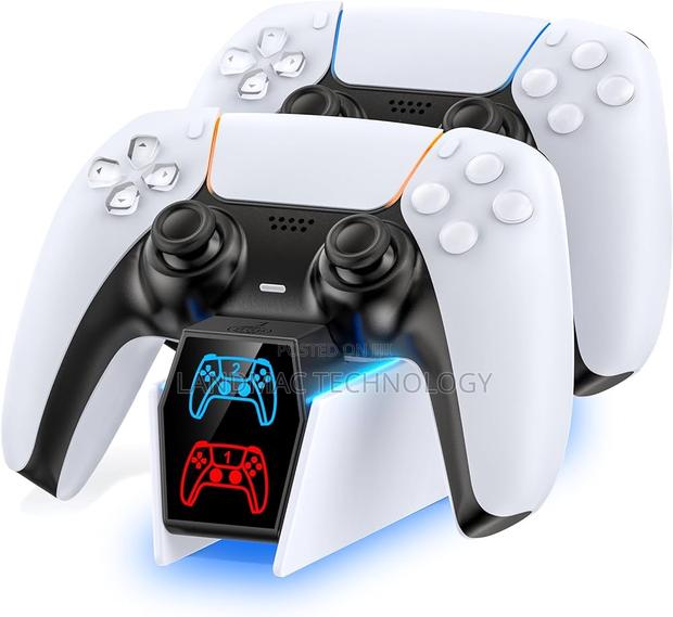 Double Fast Charging Station for Ps5 Controllers · Photo 4