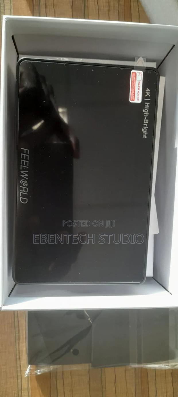 Feelworld F6 Pro Field Monitor on Camera Monitor photo 7
