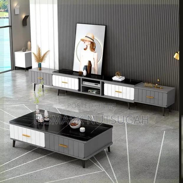 Center Table for Sale · Photo 4