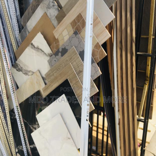 Hard and All Metal Dura Strip-Tiling Accessories · Photo 4