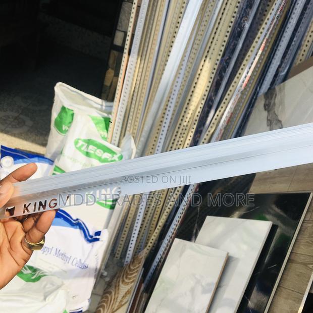 Hard and All Metal Dura Strip-Tiling Accessories · Photo 3