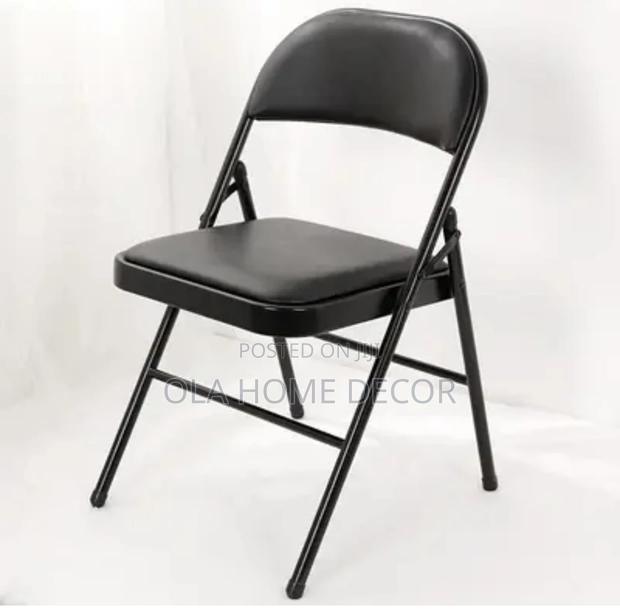 Foldable Leather Chair photo 2