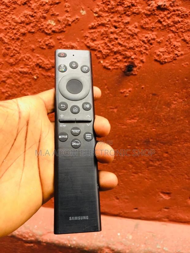 One Remote to Rule Them All-Samsung Solar Charging Smart One · Photo 2