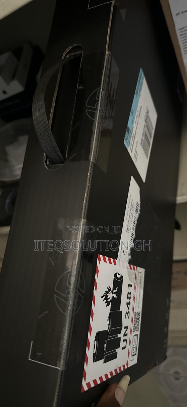 New Laptop HP Envy X360 8GB Intel Core I5 SSD 512GB photo 2