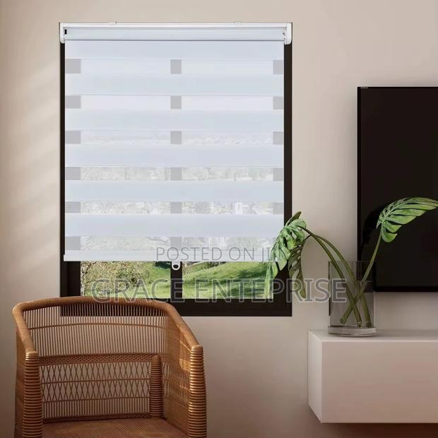 Ultra Modern Windows Blinds in Different Colors and Sizes · Photo 2