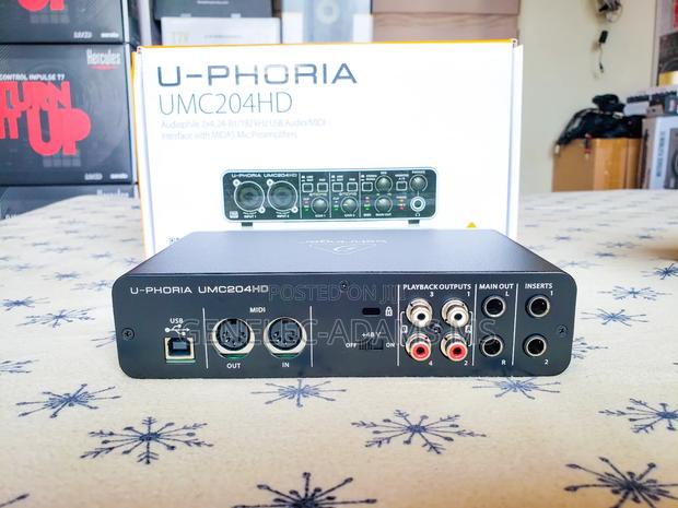 Behringer U-Phoria Umc204hd photo 2