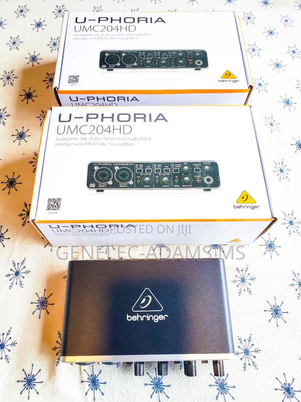 Behringer U-Phoria Umc204hd photo 3