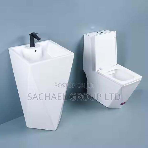 Classic Water Closet With Basin · Photo 4