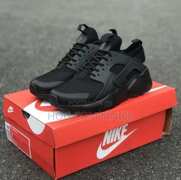 Nike Air Huarache Ultra Br Triple Black · Photo 3