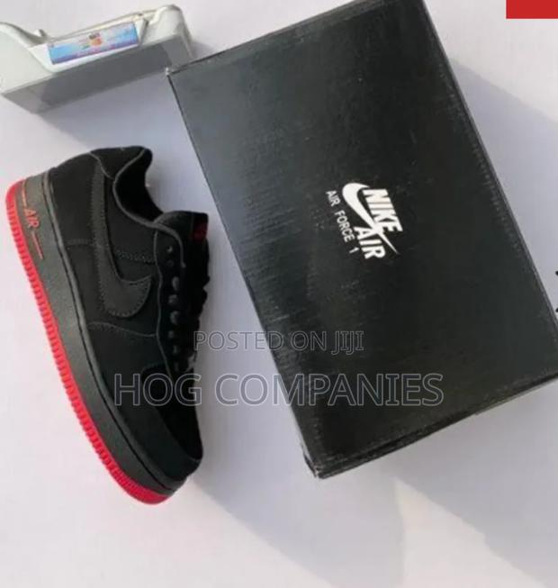 Nike Airforce 1 Low Black University Red Sneakers · Photo 4