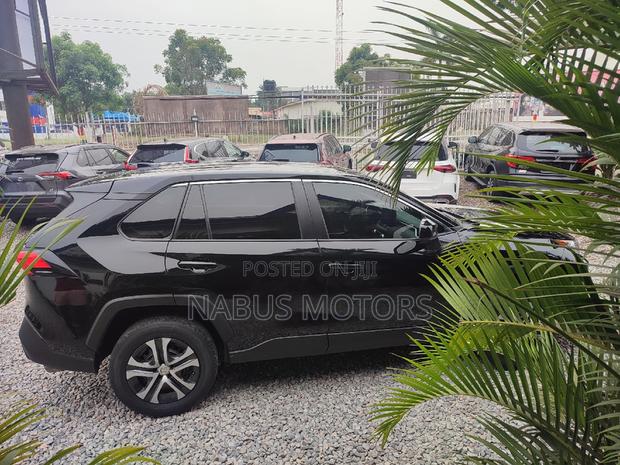 Toyota RAV4 LE 2022 Black