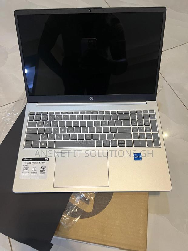 New Laptop HP Pavilion 15 12GB Intel Core I5 SSD 512GB