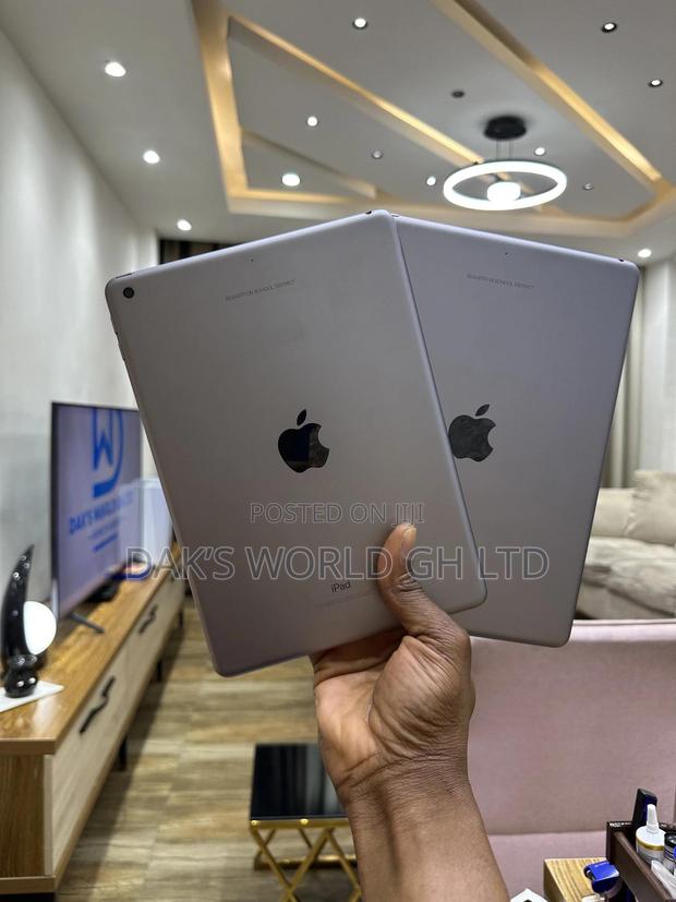 Apple iPad 9.7 32 GB Green · Photo 3