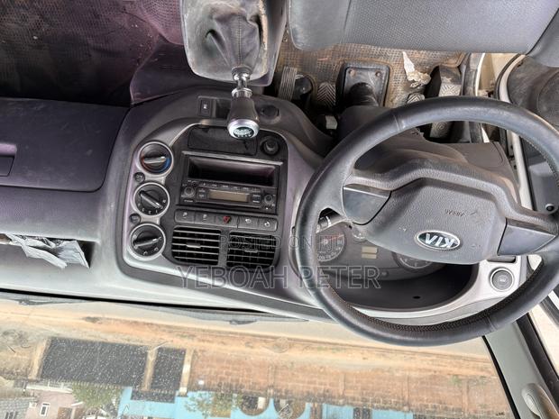 Kia Combi 2016 White · Photo 2
