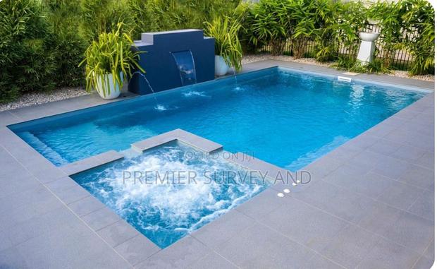 Luxury Swimming Pool Construction · Photo 3