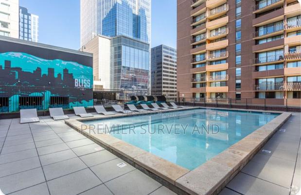 Luxury Swimming Pool Construction · Photo 4