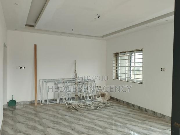 2bdrm Apartment in Oyibi for rent · Photo 3