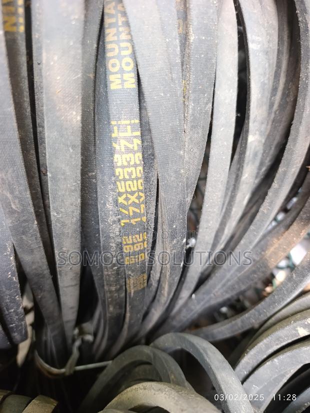 V-Belt B92 17x2337li Industrial v Belts Spare Parts · Photo 2