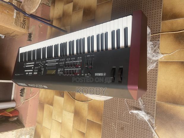 Yamaha Moxf8 · Photo 4