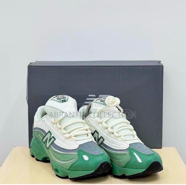 New Balance 1000 Custom White/Green · Photo 4