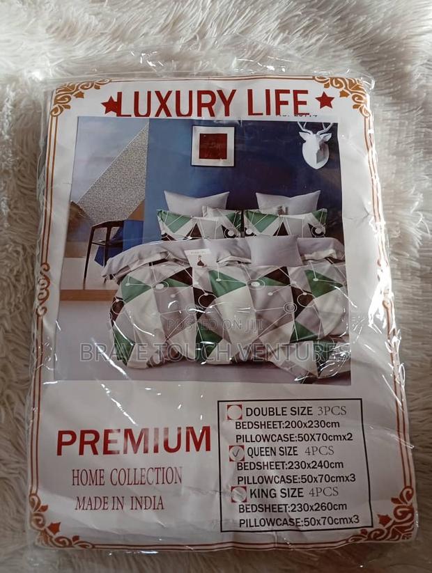 Queen Size Bedsheet With 3 Pillow Cases - Green/Brown/White · Photo 3