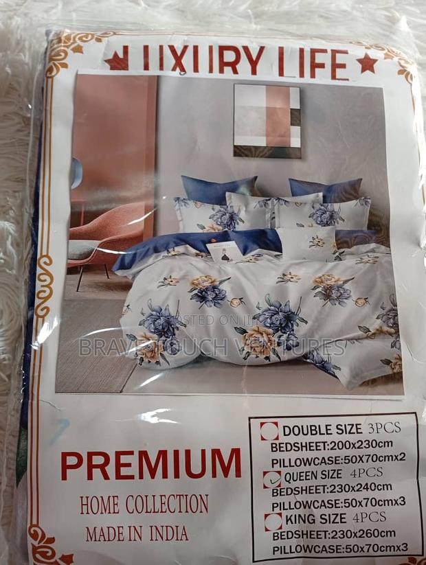 Queen Size Bedsheet With 3 Pillow Cases- Blue/Cream/Yellow · Photo 2