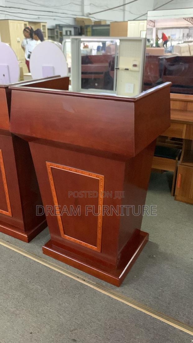 Wooden Pulpit-H2 · Photo 4