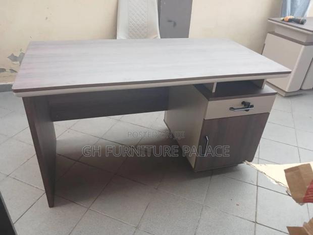 Single Table for Office · Photo 2