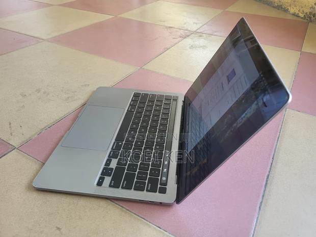 Laptop Apple MacBook Pro 2020 16GB Intel Core I5 SSD 512GB photo 2