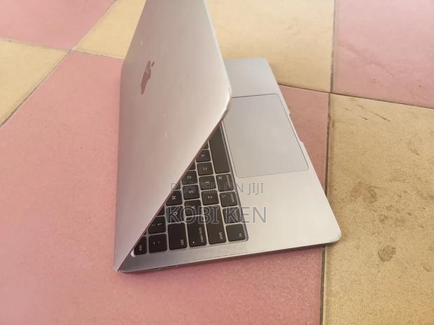 Laptop Apple MacBook Pro 2020 16GB Intel Core I5 SSD 512GB photo 6