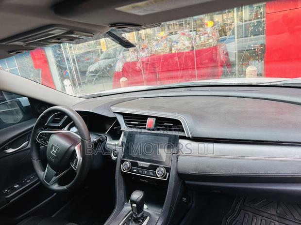 Honda Civic EX 4dr Sedan (2.0L 4cyl) 2017 White