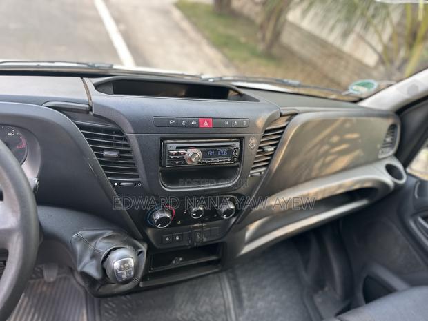 Iveco Crossway 2017 White