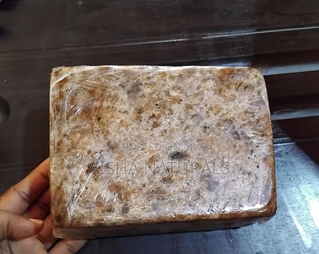 African Black Soap 1kg Bar · Photo 4