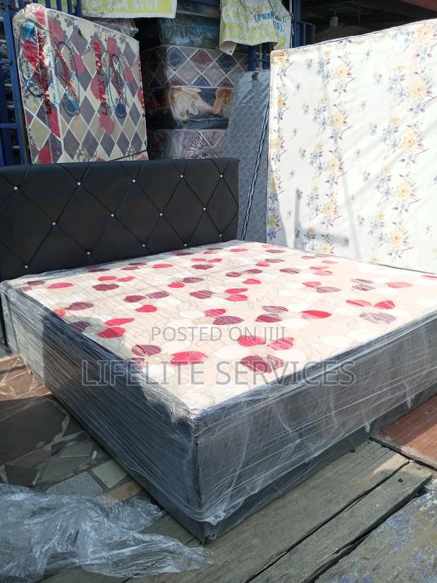 Well Designed Bed Inbuilt Foam Queen Size