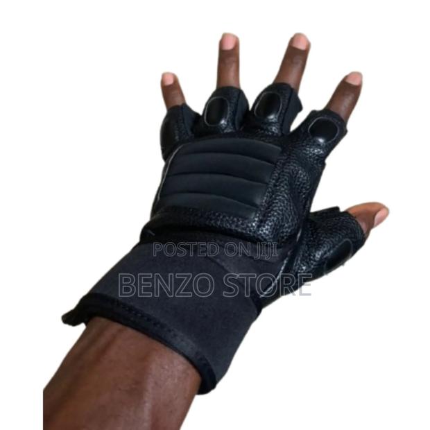 Original Half Fingers Hand Gloves for Gym and Military · Photo 3