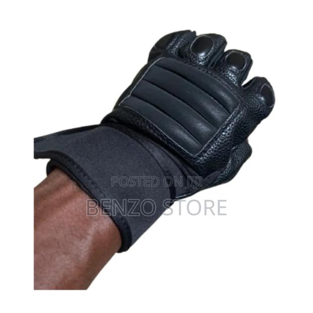 Quality Gym Hand Gloves for Workout and Military · Photo 1