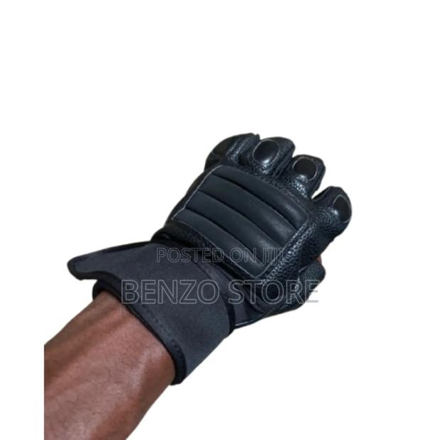 Quality Gym Hand Gloves for Workout and Military · Photo 2