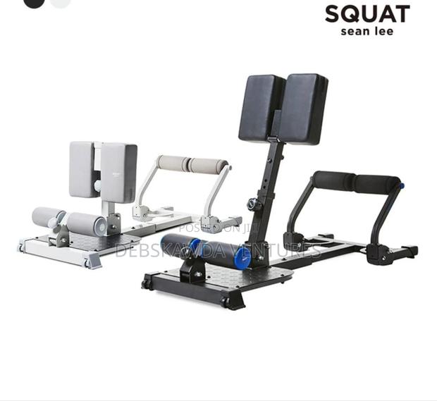 Squat Machine · Photo 3
