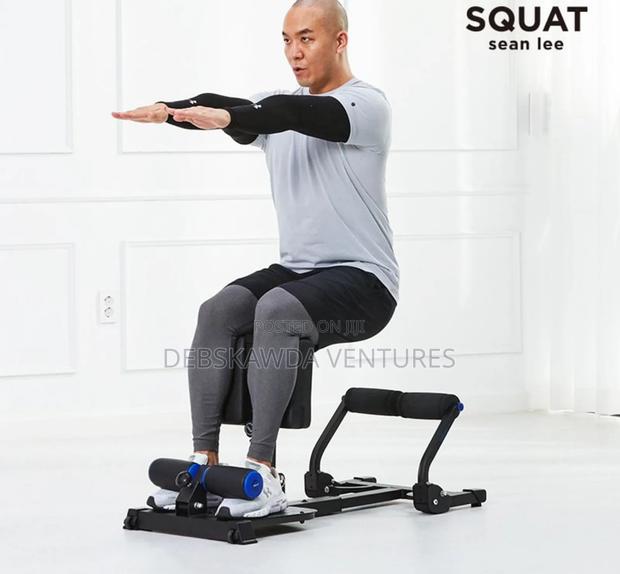 Squat Machine · Photo 4
