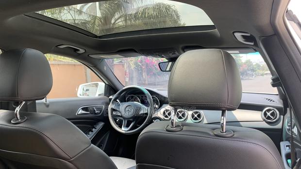 Mercedes-Benz GLA 250 2019 White