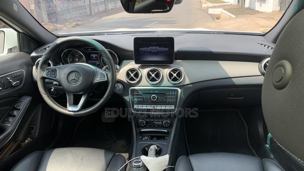 Mercedes-Benz GLA 250 2019 White