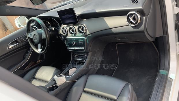 Mercedes-Benz GLA 250 2019 White