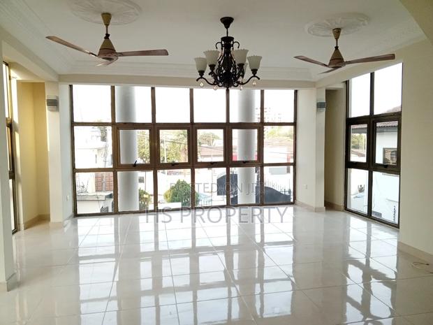 3bdrm Apartment in Dzorwulu for rent photo 2